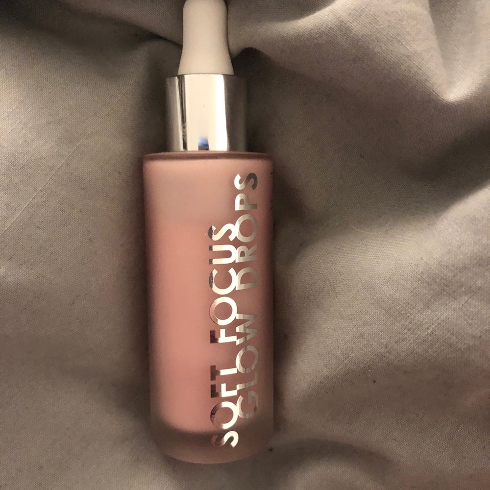 Soft Focus Glow Drops Illuminating Rodial